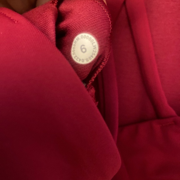 Lululemon Energy Bra Medium Support size 6  tank top - Picture 6 of 7